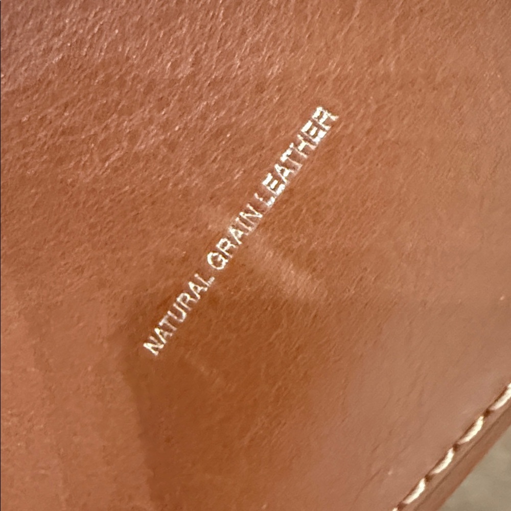 Coach Cargo Tan Leather Shoulder Bag - Picture 8 of 11